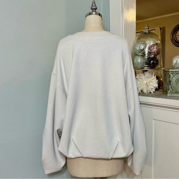 Lululemon Softstreme Voluminous Sleeve Pullover Bone Medium NWT - Picture 8 of 10